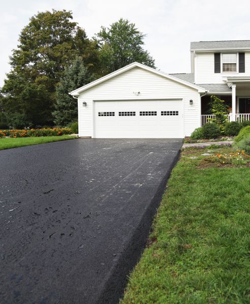 Blacktop Driveway Paving in Boerne